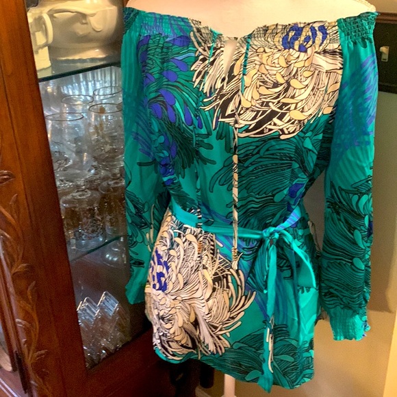 WHBM Floral Split Sleeve Silk Blouse W/ Sash Like New Worn Once size Small - Picture 16 of 17